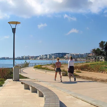 Maya - 4bed With Private Heated Pool Paralimni