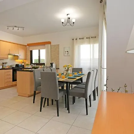 Maya - 4bed With Private Heated Pool Vila *