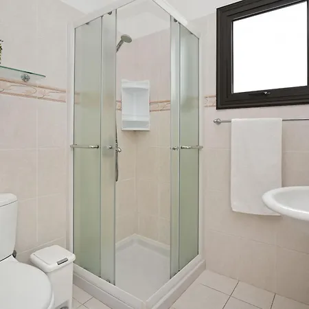 Holiday home Maya - 4bed With Private Heated Pool Paralimni
