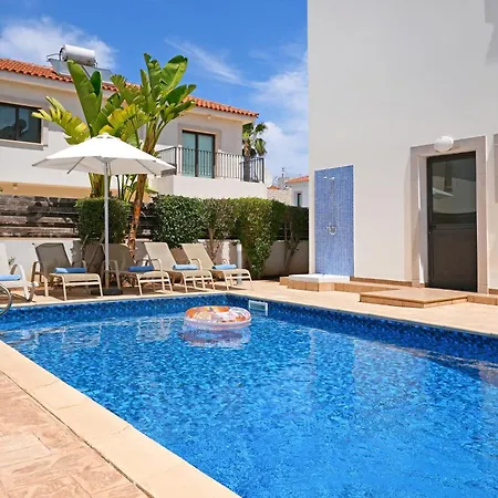 Maya - 4bed With Private Heated Pool Holiday home *