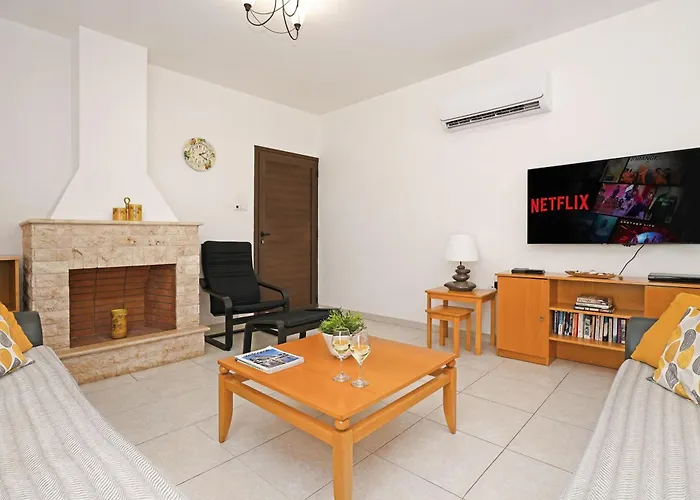 Maya - 4bed With Private Heated Pool Villa *